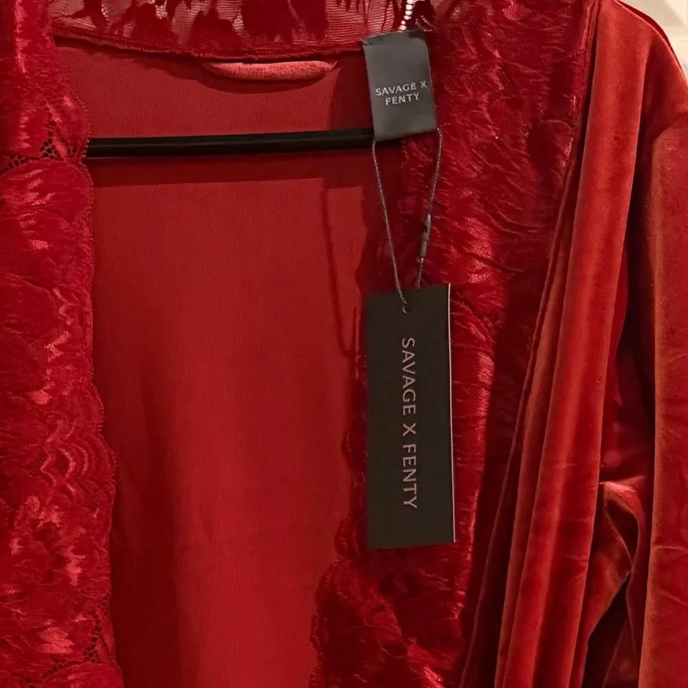 NWT Savage X Fenty Plush Rush Sleep Short Robe – Red Cognac – XS/S - Picture 6 of 6